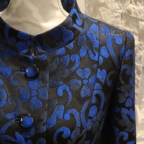 Tory Burton silk & wool vibrant blue and black suit - Picture 4 of 13